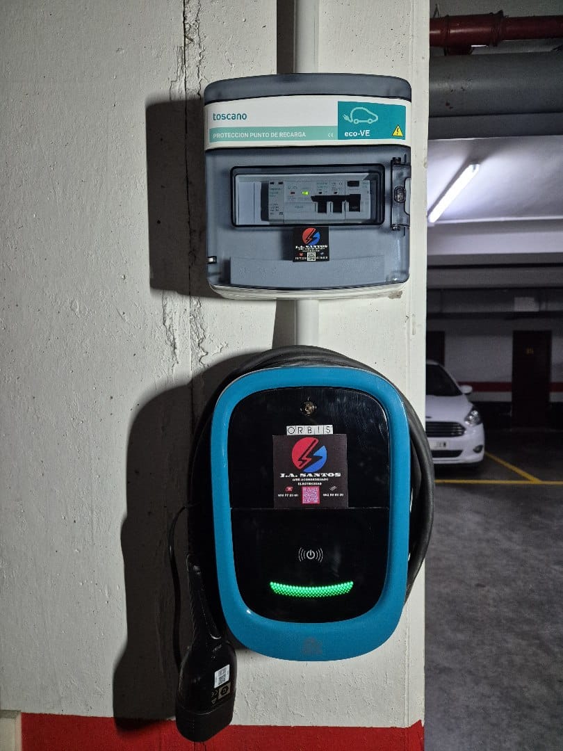 Cargador Coche Electrico JA Santos